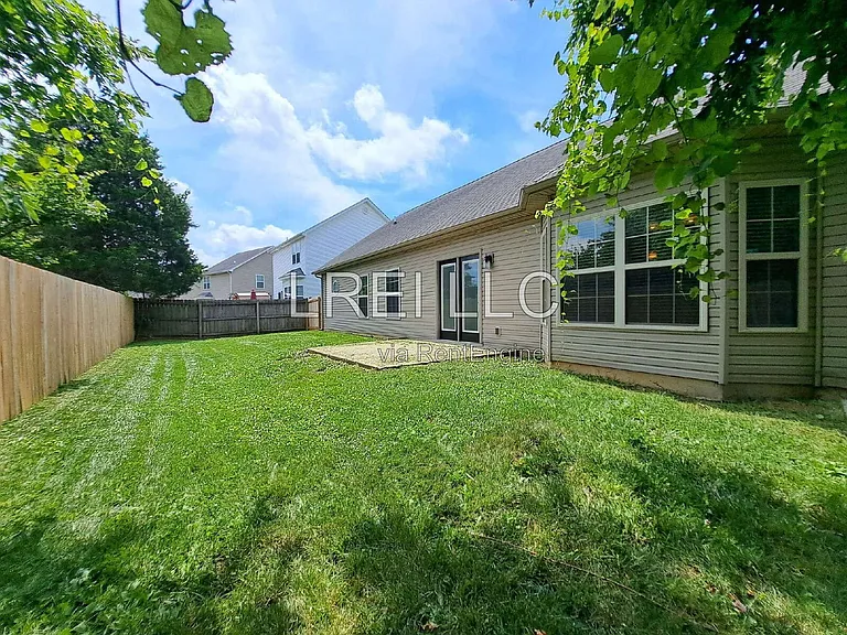 116 Ashton Walk — Photo 18