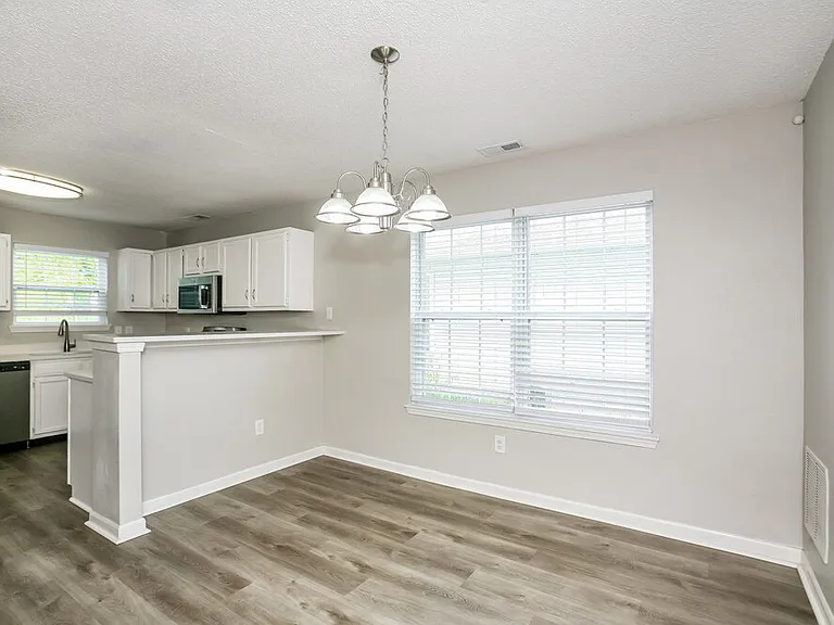 15341 Ten Point Dr — Photo 6