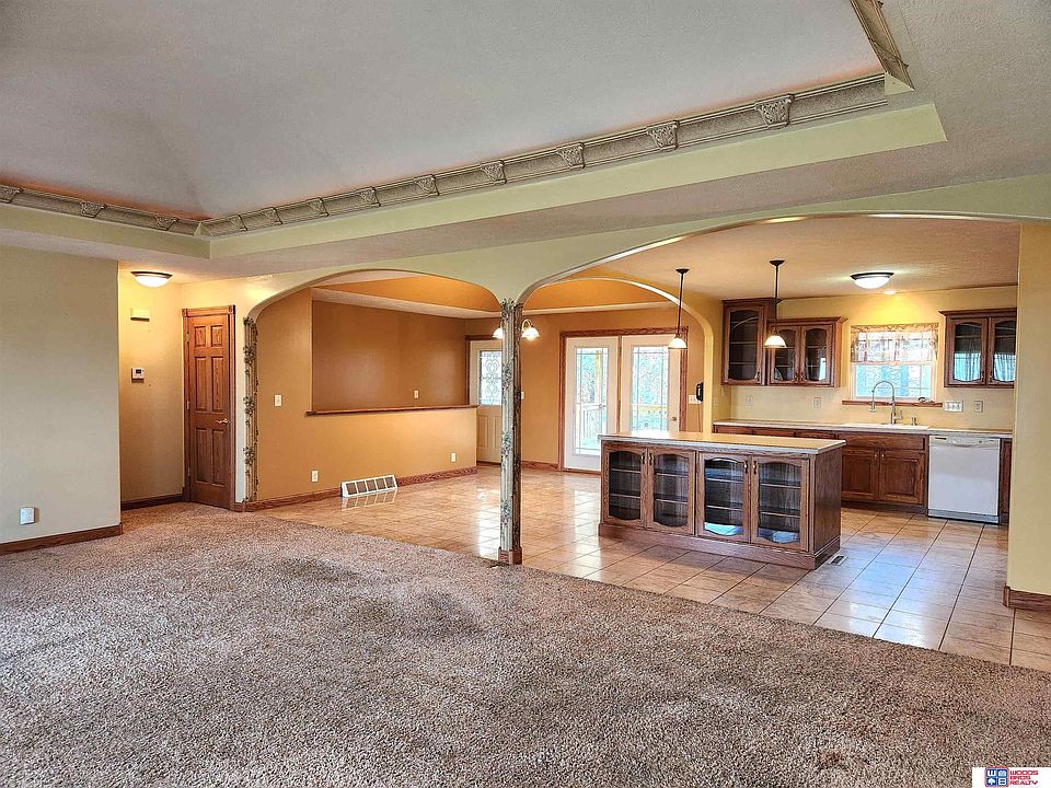 4744 E Sargent Rd, Beatrice, NE 68310 MLS 22306865 Zillow