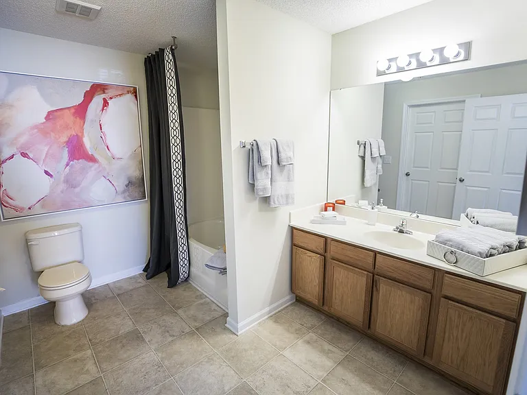 Reserve at Park West — Photo 15