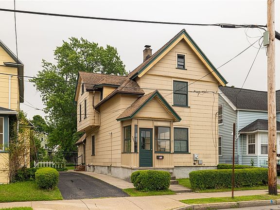 2nd image of 587 Bay St
