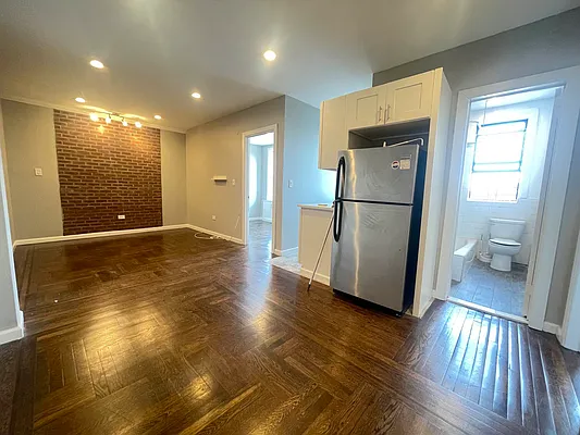 Rented by Bruma Realty LLC | media 2