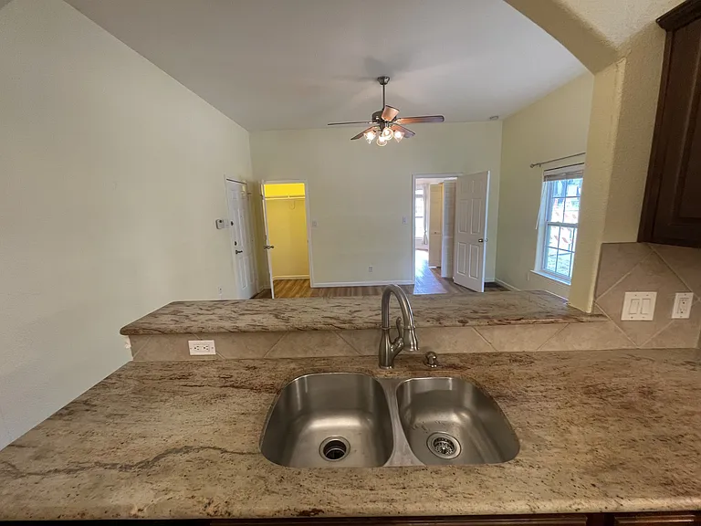 424 Fry St #A — Photo 12
