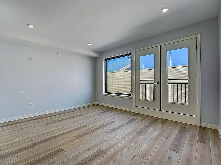 1111 E Berks St #C12 — Photo 15