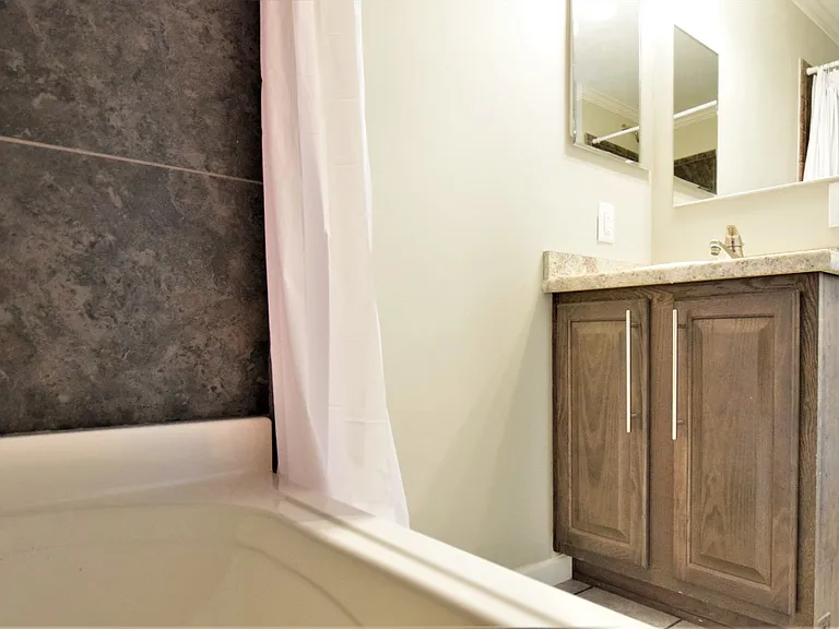 607 S Aurora St #3-2 — Photo 16
