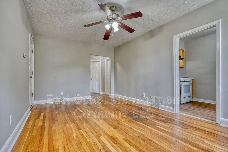 5906 The Alameda #2