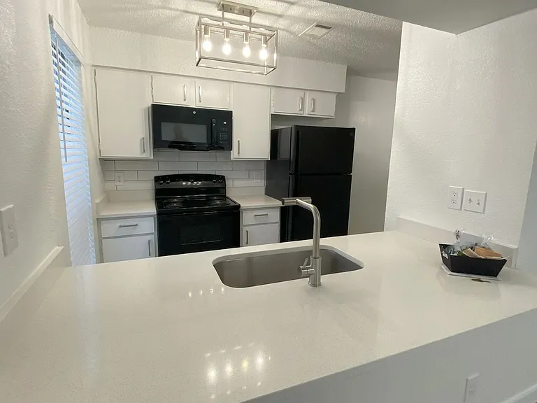 St. Edwards Place Apartments — Photo 2