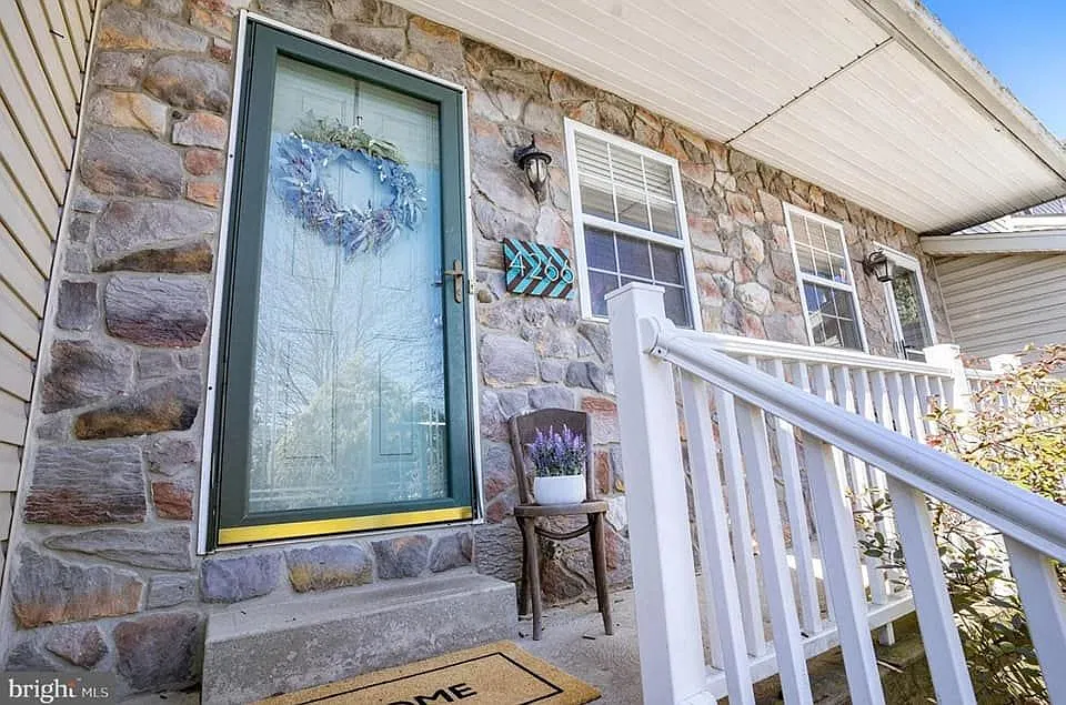 3 bed 2.5 ba townhouse in Emmaus — Photo 3