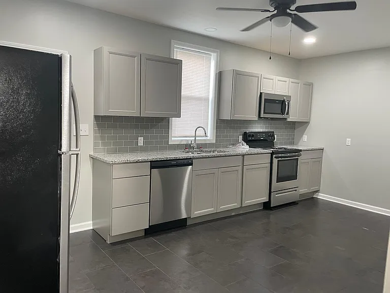 129 Van Voast Ave — Photo 6