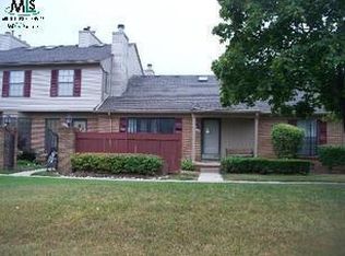 31230 Country Blf, Farmington, MI 48331