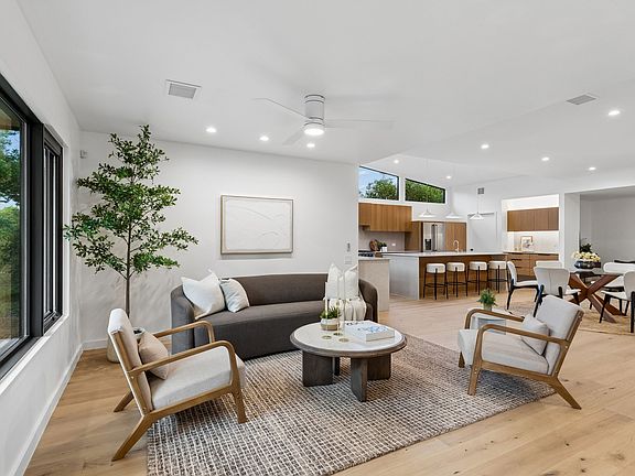 3rd image of 9028 Santa Clara Dr