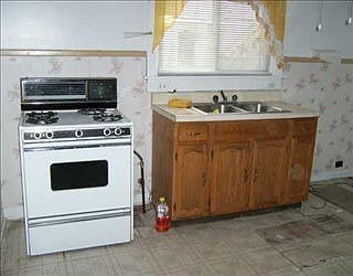 4th image of 114 11th St