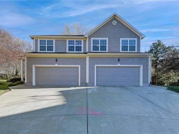 7441 McCoy St, Shawnee, KS 66227