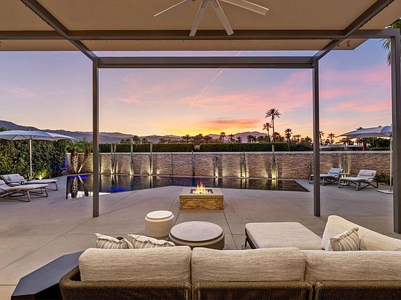 5th image of 23 Emerald Ct