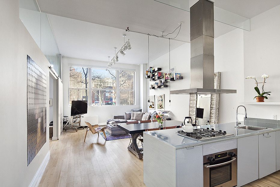 1st image of 420 W 25th St APT 1C