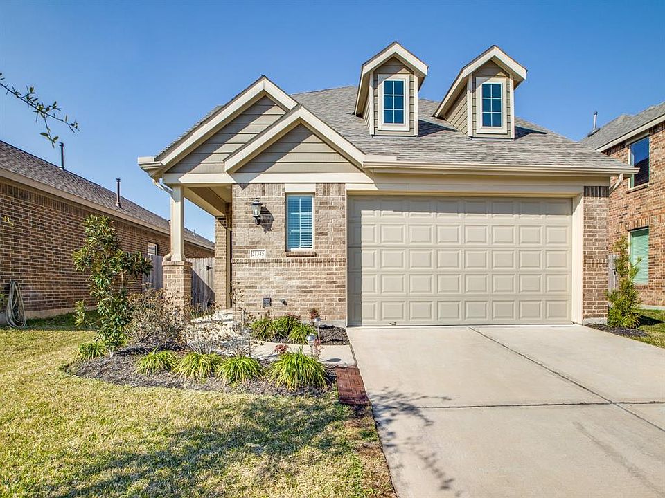 1st image of 21345 Sweetbay Magnolia Dr