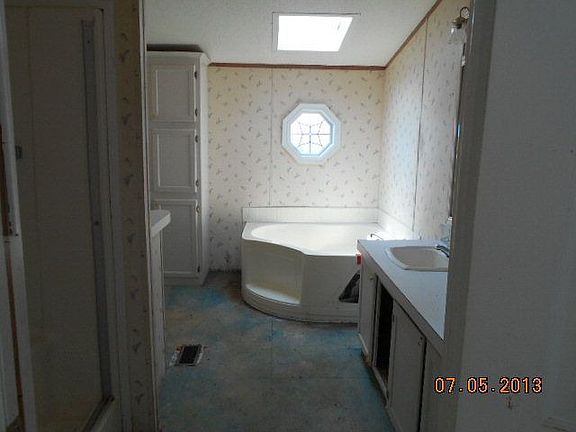 4th image of 2516 E 11th St