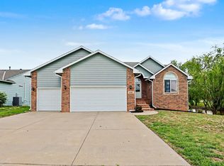 630 S Stoneridge St, Valley Center, KS 67147