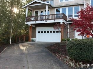 2111 20th St, Anacortes, WA 98221