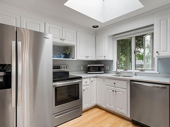 3rd image of 15 Temple Rd