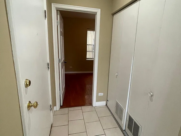 2728 W Lunt Ave #1N — Photo 15