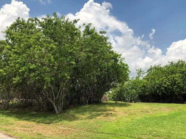 491 SW Fields Ave, Port Saint Lucie, FL 34953