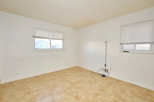 Sold by Prime Realty | media 19