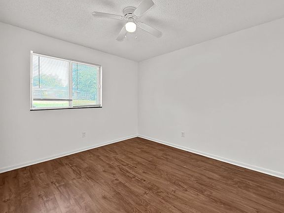 2nd image of 1210 SE Belmont Dr APT 3