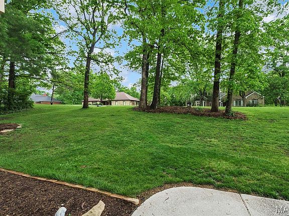 5th image of 9833 Eagle Hill Ln