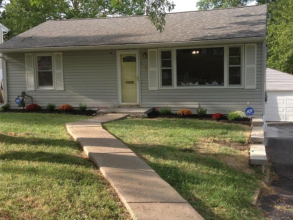 1st image of 649 Robert Ave