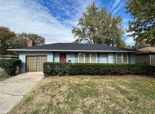 1003 SW Chicago Ave, Blue Springs, MO 64015