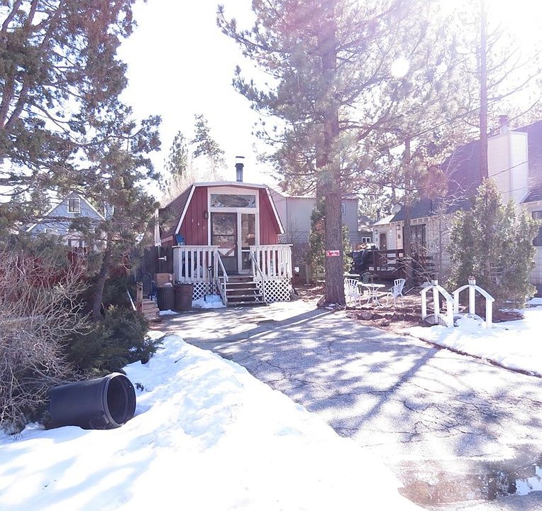 1st image of 440 Meadow Ln