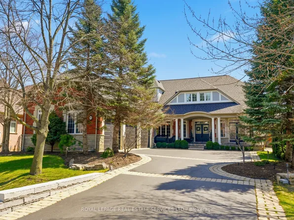 35 Links Ln, Brampton, ON L6Y 5H2