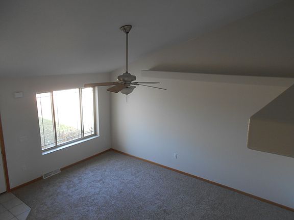 Liv Rm.  Vaulted ceilings