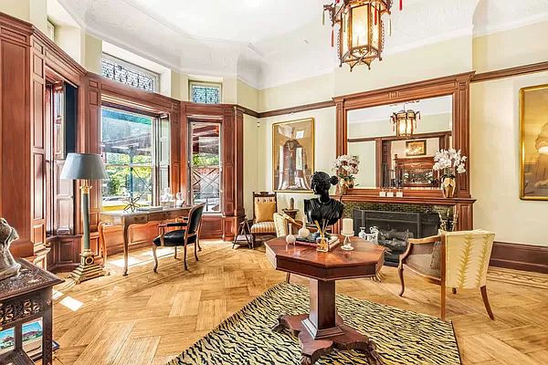 1st image of 12 Mount Morris Park W
