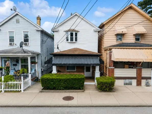 17 S 13th St, Jeannette, PA 15644