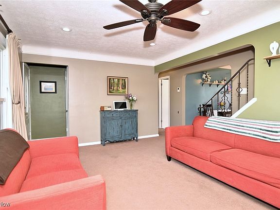 3rd image of 30432 Fairway Blvd