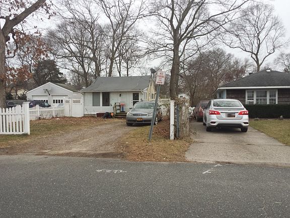 2nd image of 44 Oakmont Ave