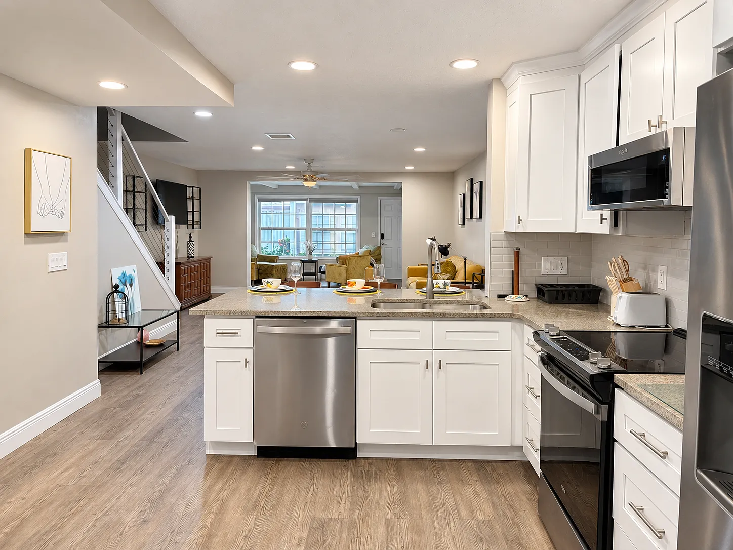 2 bed, 2.5 bath, 1700 sqft, $2,650 — Photo 3