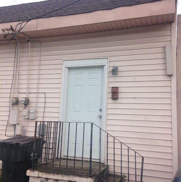 1st image of 1165 Eagle St #1165