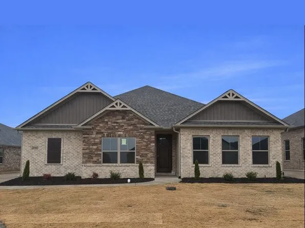 26445 Old Town Dr, Athens, AL 35613