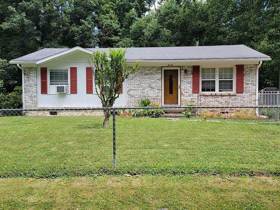 1st image of 210 Forest Ln