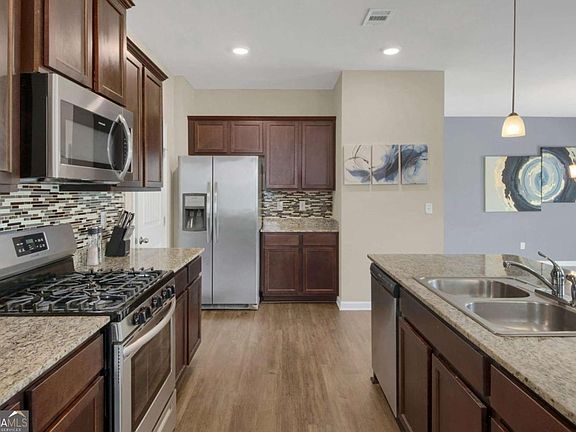 4th image of 131 Centennial Ridge Dr