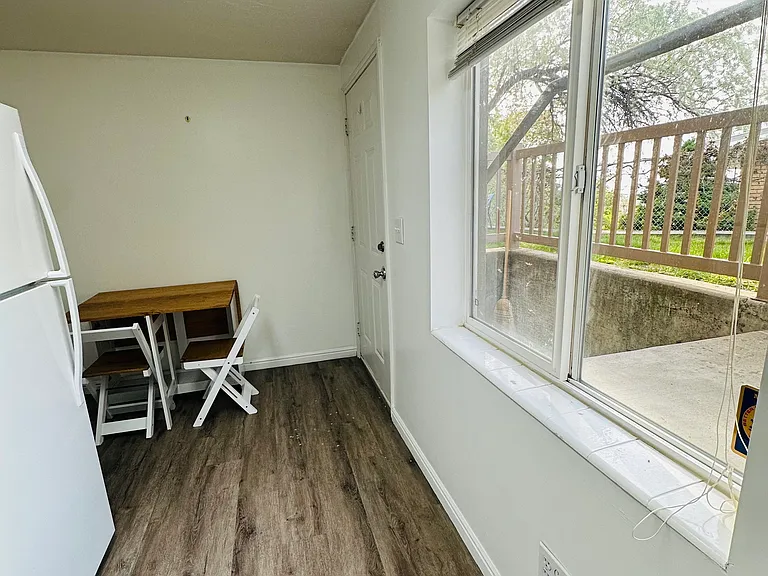 1225 N 900 E — Photo 2