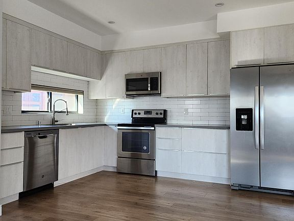 2nd image of 1859 W 25th St #1/2