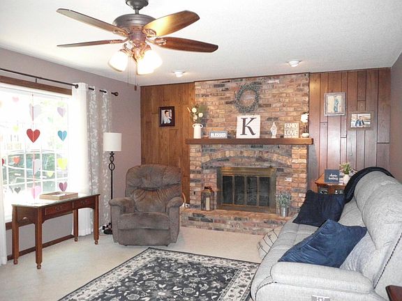 5th image of 2111 Crestline Dr