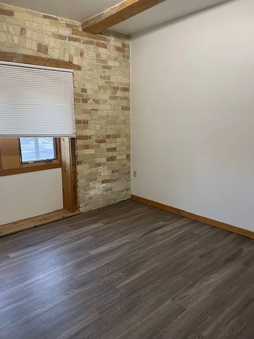 Belle Harbor offers one, two, and three bedroom lofts — Photo 1