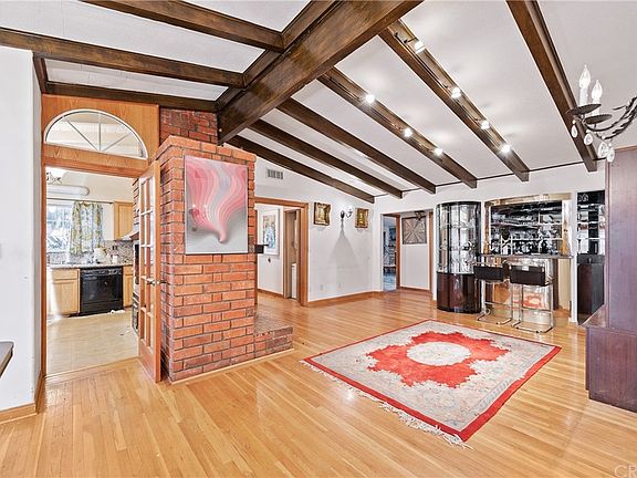 5th image of 8010 Crosnoe Ave