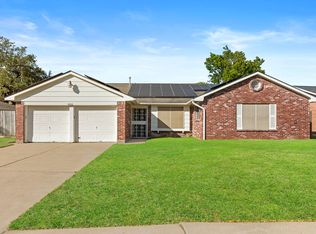 8818 Edgemoor Dr, Houston, TX 77036