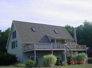 677 E End Mountain Rd, Mill Hall, PA 17751